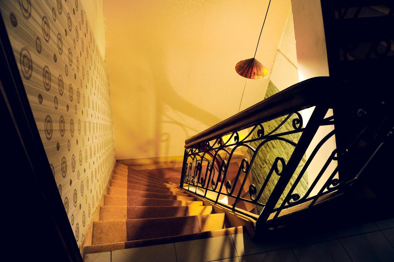 Queen Homestay フエ エクステリア 写真